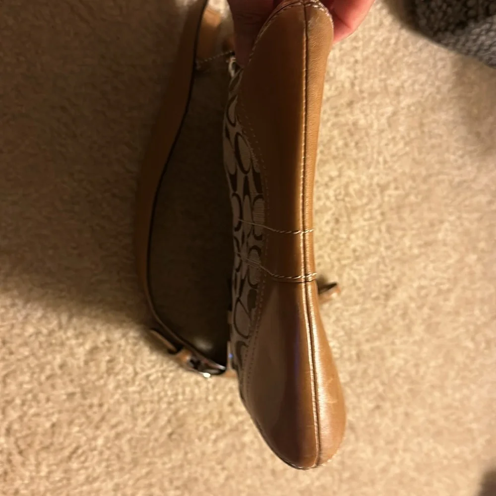 Coach purse - Picture 3 of 7